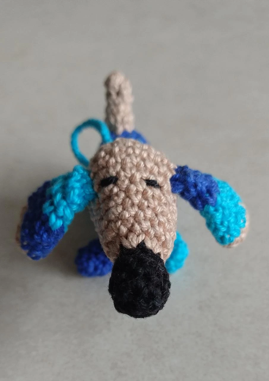 Pingente de chaveiro feito à mão de dachshund azul crochê – photo 5